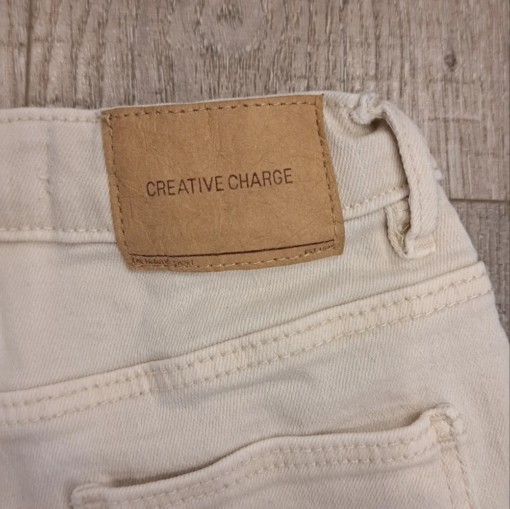 ZARA Toddler Boy's Shorts - Picture 3 of 4